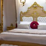 Suite Royale Maison De L\'Eglise Du Couvent