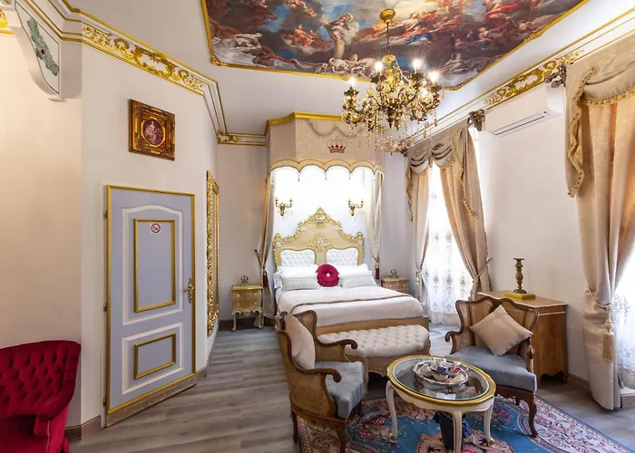 Suite Royale Maison De L\'Eglise Du Couvent