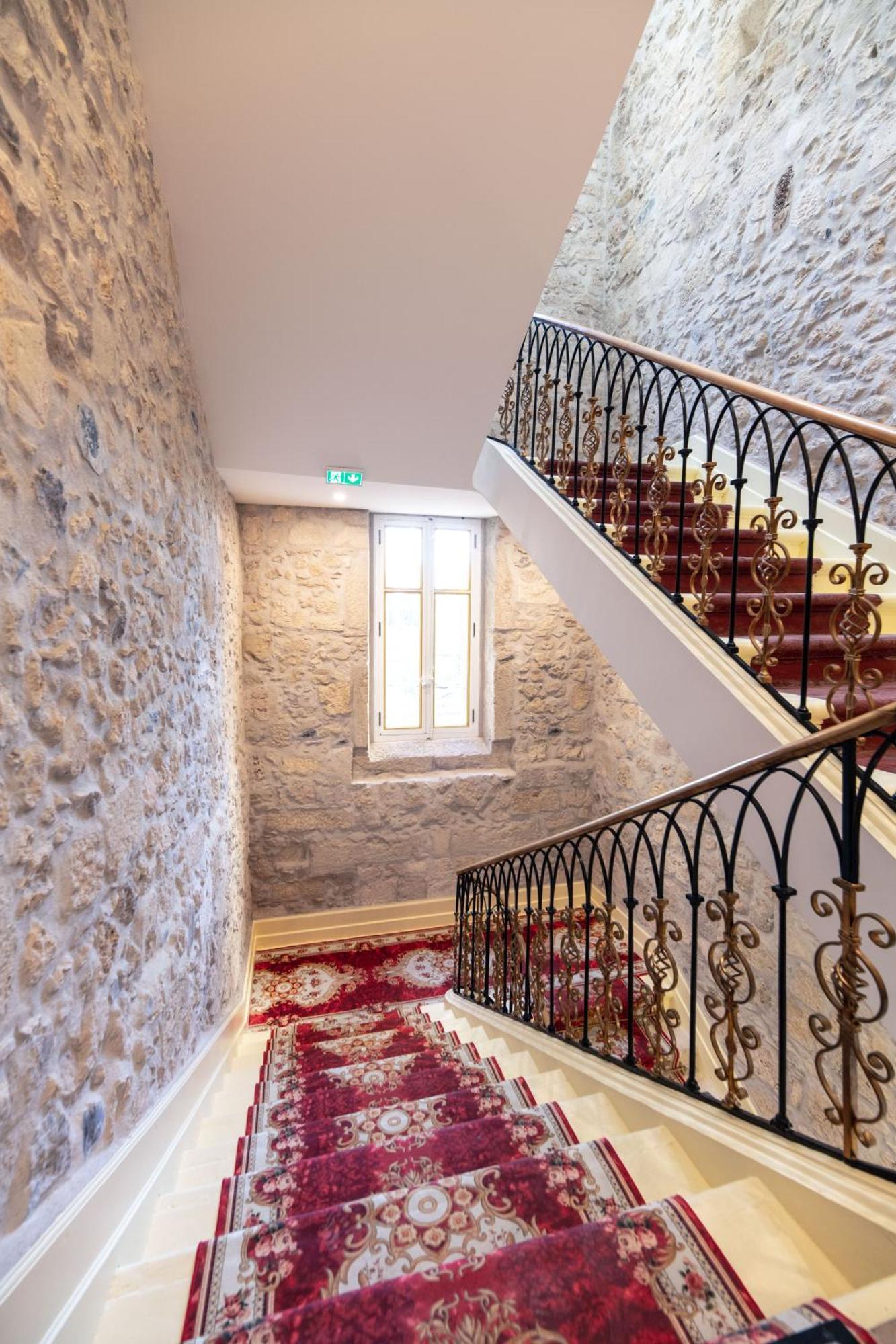 Aparthotel Royale Maison De L'eglise Du Couvent *